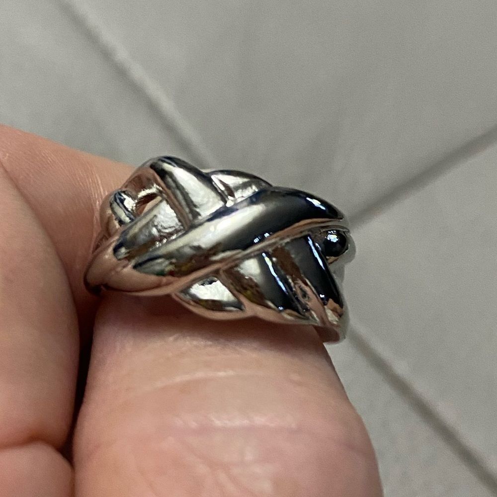 Puzzle Ring solid one piece silver plated Alloy and Zinc wears great Re… - Picture 3 of 7